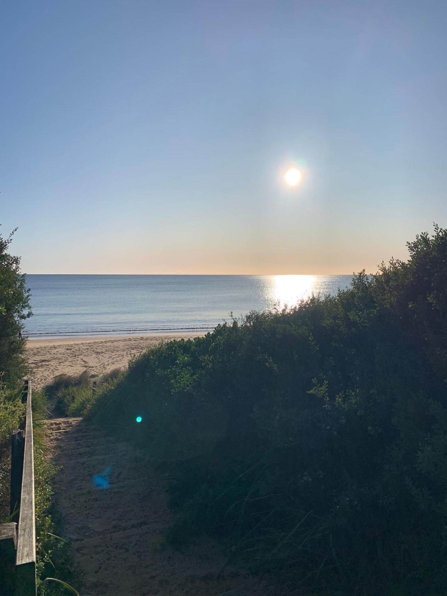 By The Sea, Culburra Beach Buitenkant foto